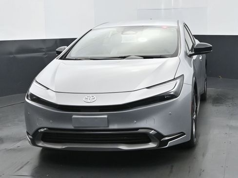 Used 2026 Toyota Prius XLE image 8