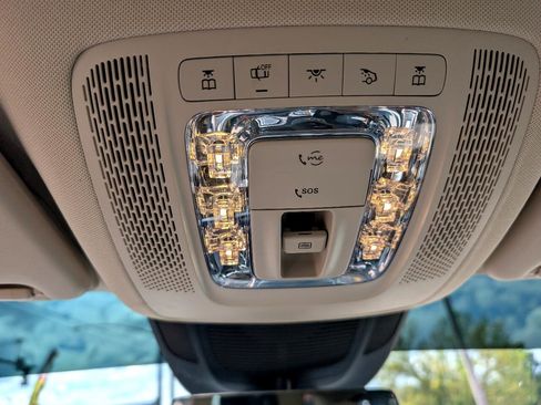 Used 2022 Mercedes-Benz GLE 450 4MATIC image 25