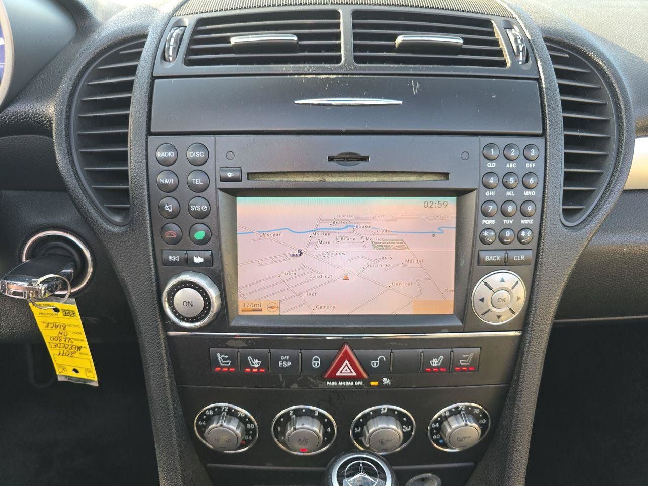 Used 2011 Mercedes-Benz SLK 300 image 9