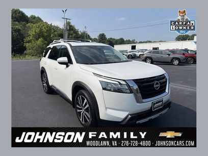 Used 2025 Nissan Pathfinder Platinum w/ Cargo Package