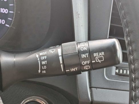 Used 2017 Toyota Sienna Limited FWD image 34
