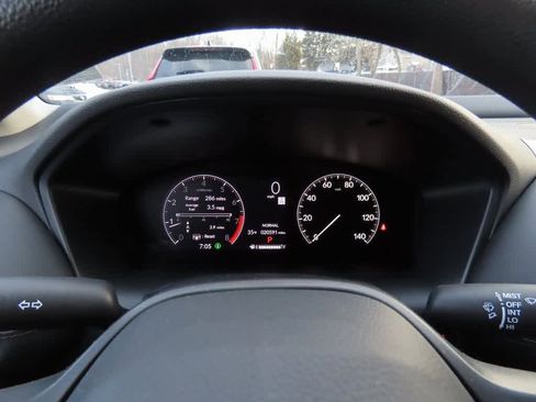 Certified 2023 Honda HR-V LX image 22