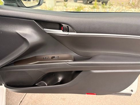 Used 2023 Toyota Camry SE FWD image 31