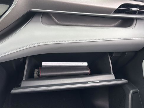 Used 2024 Toyota Highlander XLE image 33