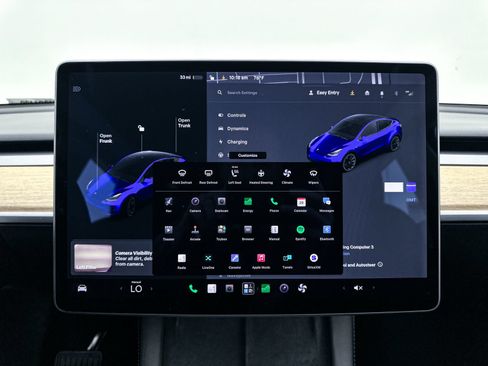 Used 2021 Tesla Model Y Long Range AWD/4WD image 24