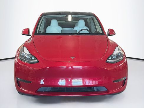 Used 2023 Tesla Model Y Long Range AWD/4WD image 2