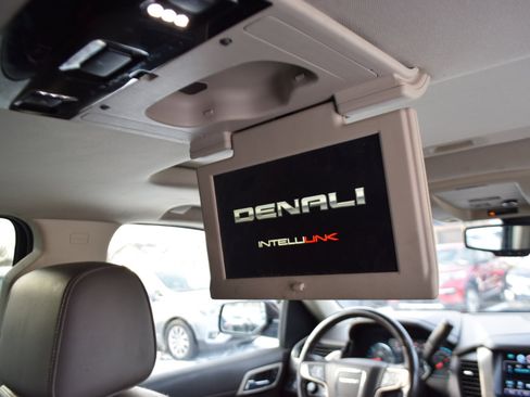 Used 2017 GMC Yukon XL Denali w/ Open Road Package image 35
