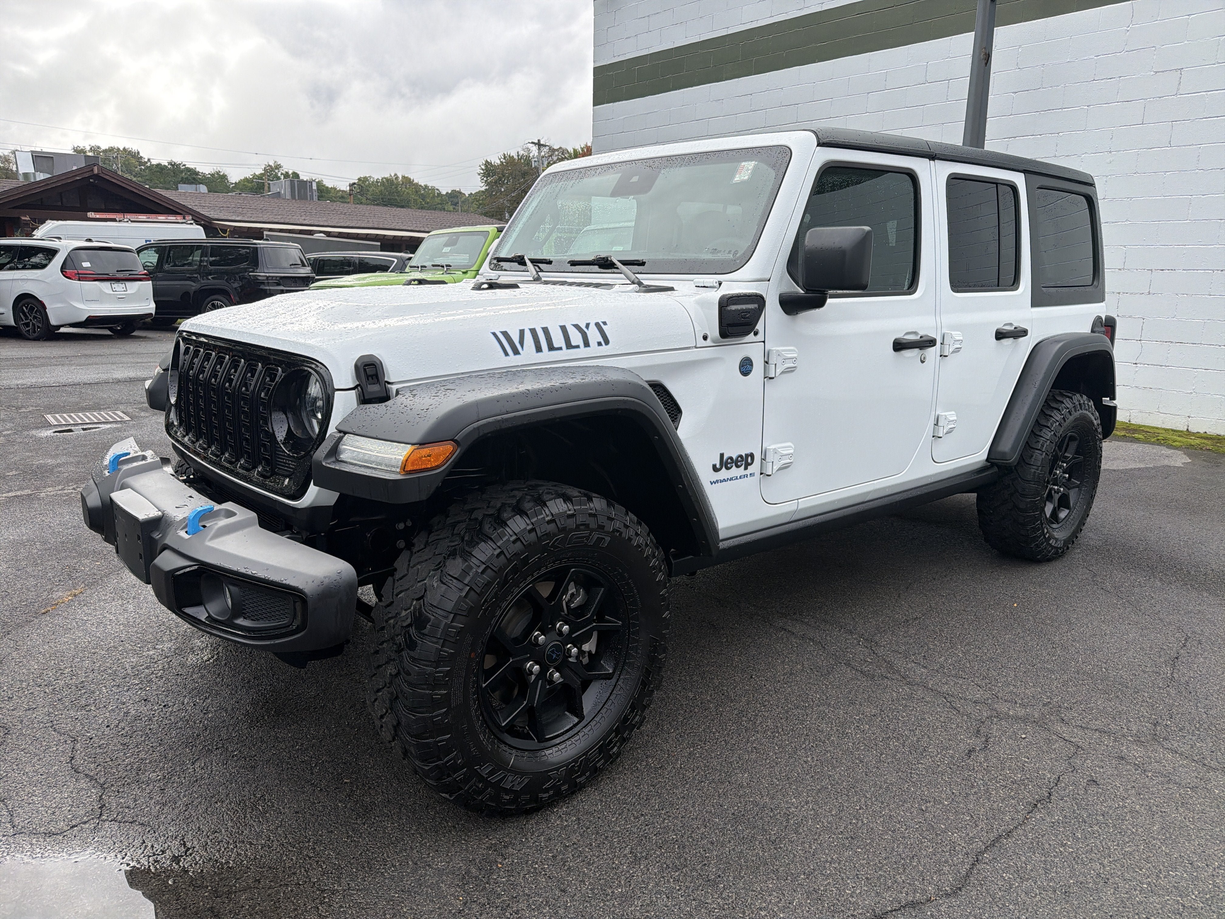 Used 2024 Jeep Wrangler Unlimited AWD/4WD image 4