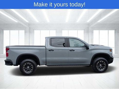 Used 2024 Chevrolet Silverado 1500 ZR2 AWD/4WD image 2