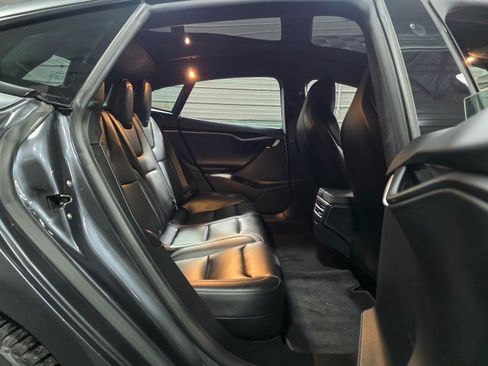 Used 2019 Tesla Model S Long Range image 16