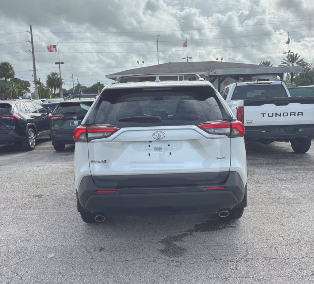 Used 2025 Toyota RAV4 XLE Premium FWD image 6