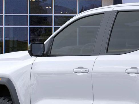 New 2026 GMC Canyon Elevation w/ Convenience Package RWD image 12