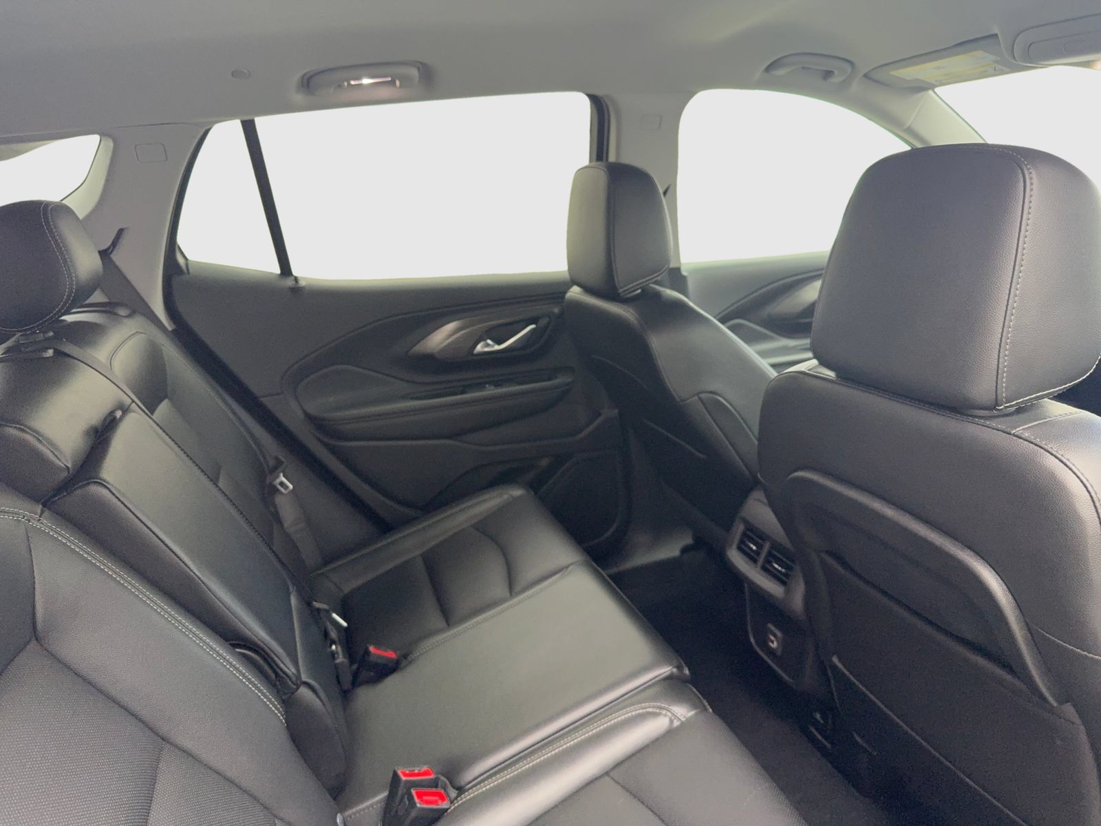 Used 2024 GMC Terrain SLT FWD image 45
