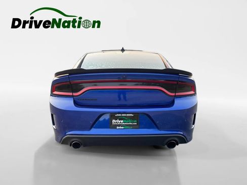 Used 2018 Dodge Charger R/T RWD image 6