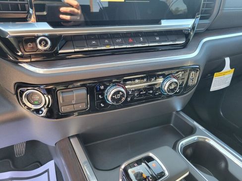 New 2026 GMC Sierra 1500 SLT w/ SLT Premium Package RWD image 17
