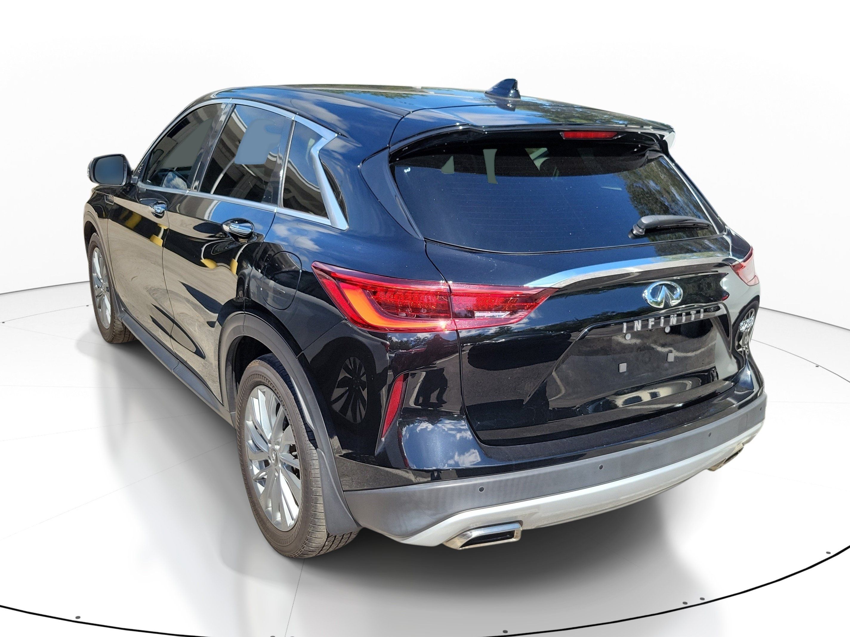 Used 2023 INFINITI QX50 Pure FWD image 4