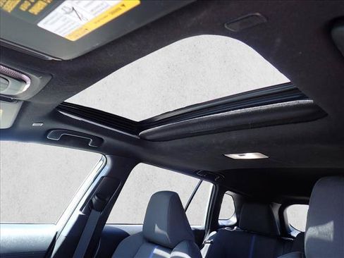 Certified 2023 Toyota Corolla Cross AWD Hybrid w/ Moonroof Package image 13