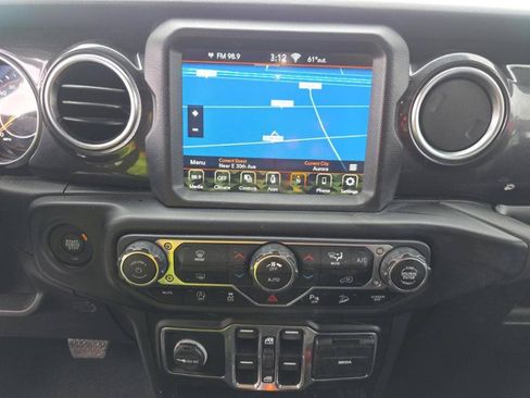 Used 2020 Jeep Wrangler Unlimited Sahara AWD/4WD image 12