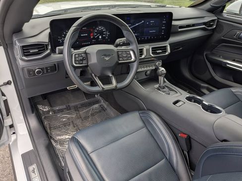 Used 2025 Ford Mustang GT Premium RWD image 20