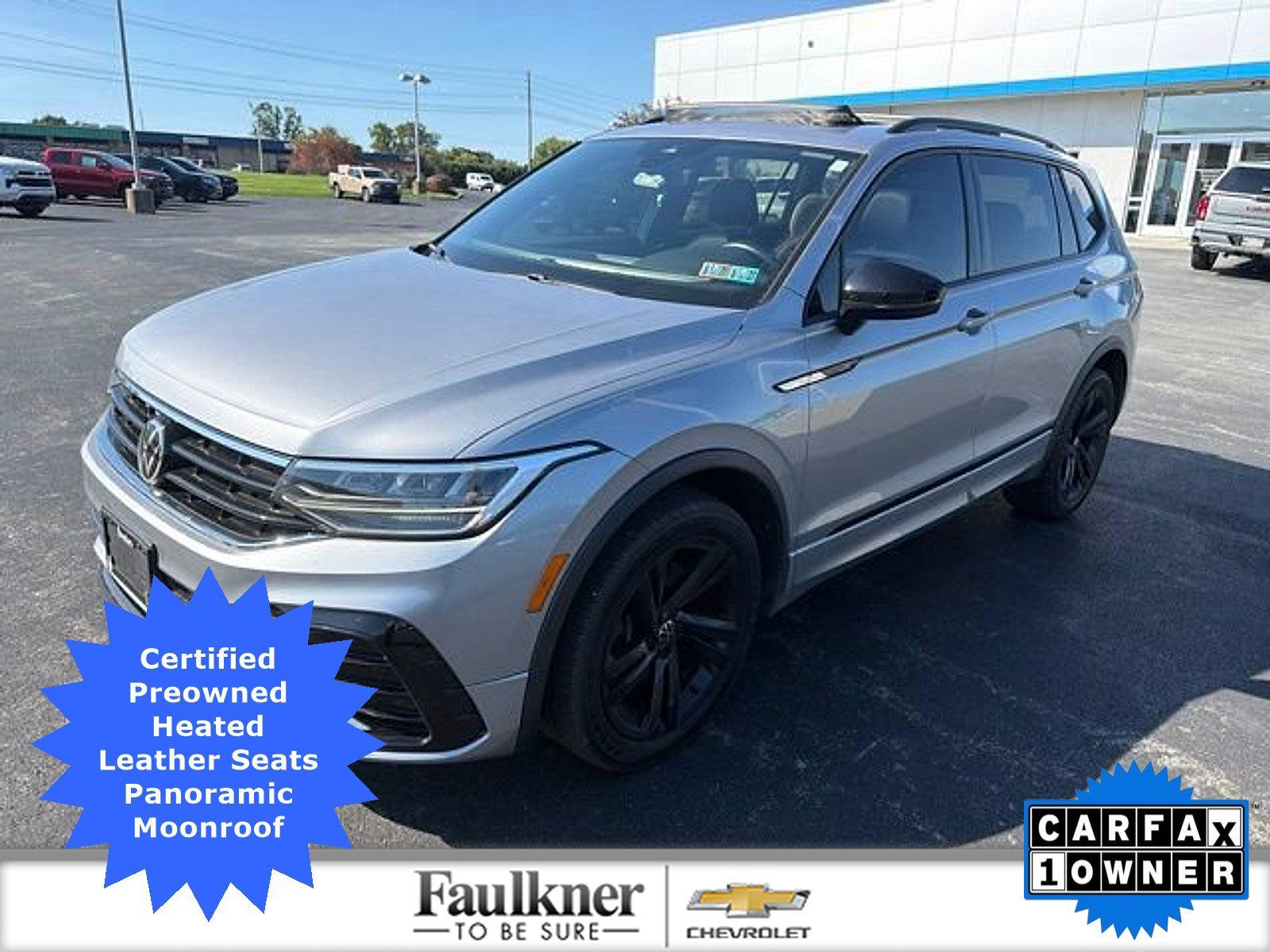Used 2023 Volkswagen Tiguan SE R-Line FWD image 1