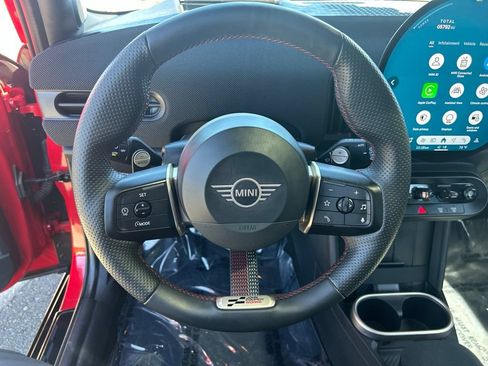Used 2025 MINI Cooper S FWD image 15