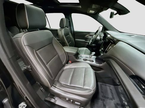 Used 2023 Chevrolet Traverse Premier w/ LPO, Floor Liner Package AWD/4WD image 34