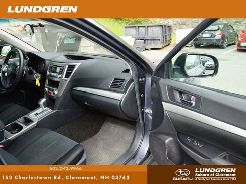 Used 2014 Subaru Outback 2.5i w/ Alloy Wheel Package AWD/4WD image 8