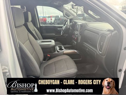 Used 2019 Chevrolet Silverado 1500 RST image 26