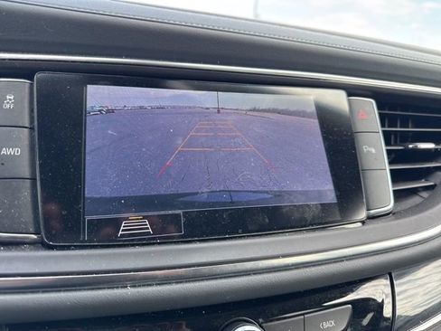 Used 2021 Buick Enclave Essence w/ Sound and Sites Package image 12