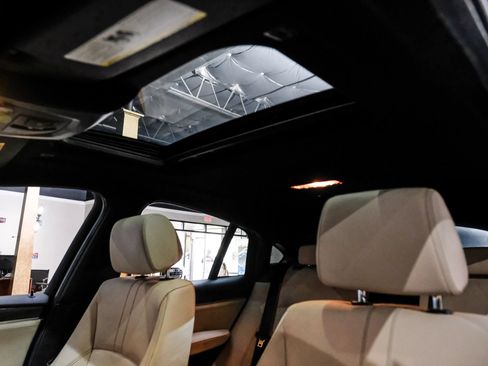 Used 2017 BMW X4 M40i AWD/4WD image 5