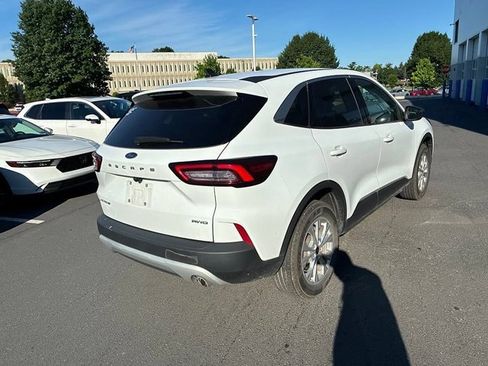 Used 2023 Ford Escape Active AWD/4WD image 9