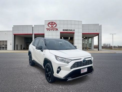 Used 2019 Toyota RAV4 XSE w/ Carpet Mat Package AWD/4WD image 1