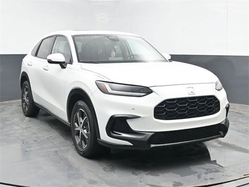 Used 2023 Honda HR-V EX-L image 2