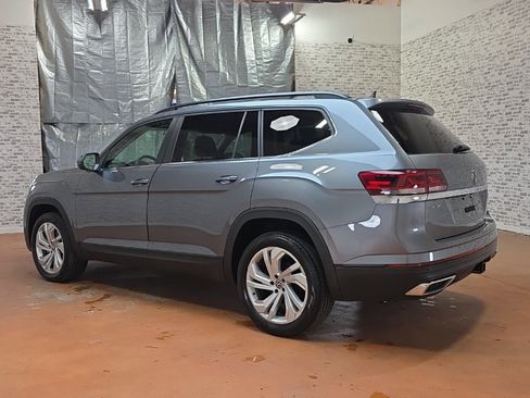Used 2022 Volkswagen Atlas SE w/ Panoramic Sunroof Package image 7