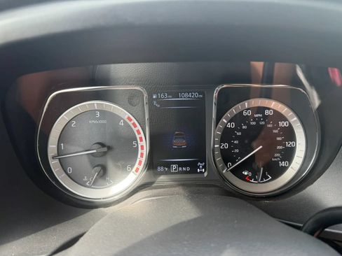 Used 2017 Nissan Titan Platinum Reserve AWD/4WD image 13