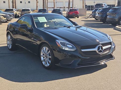 Used 2019 Mercedes-Benz SLC 300 image 7