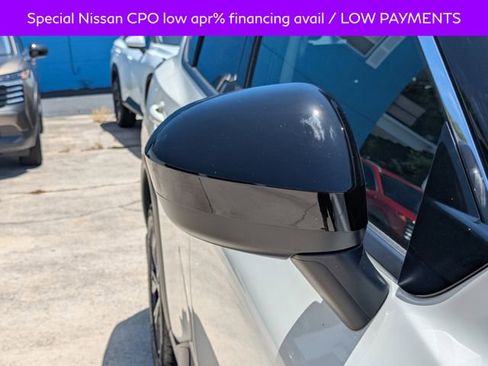 Used 2023 Nissan Rogue SV w/ SV Premium B Package FWD image 12