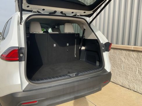 Used 2025 Toyota Grand Highlander AWD image 24