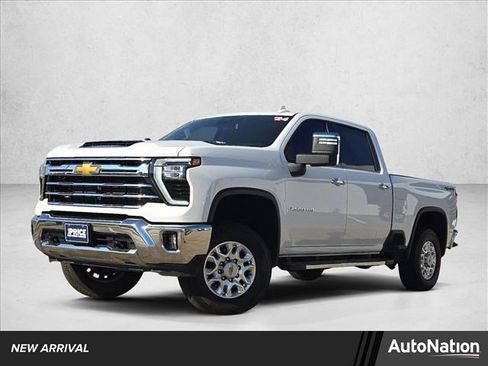 Used 2024 Chevrolet Silverado 2500 LTZ AWD/4WD image 1
