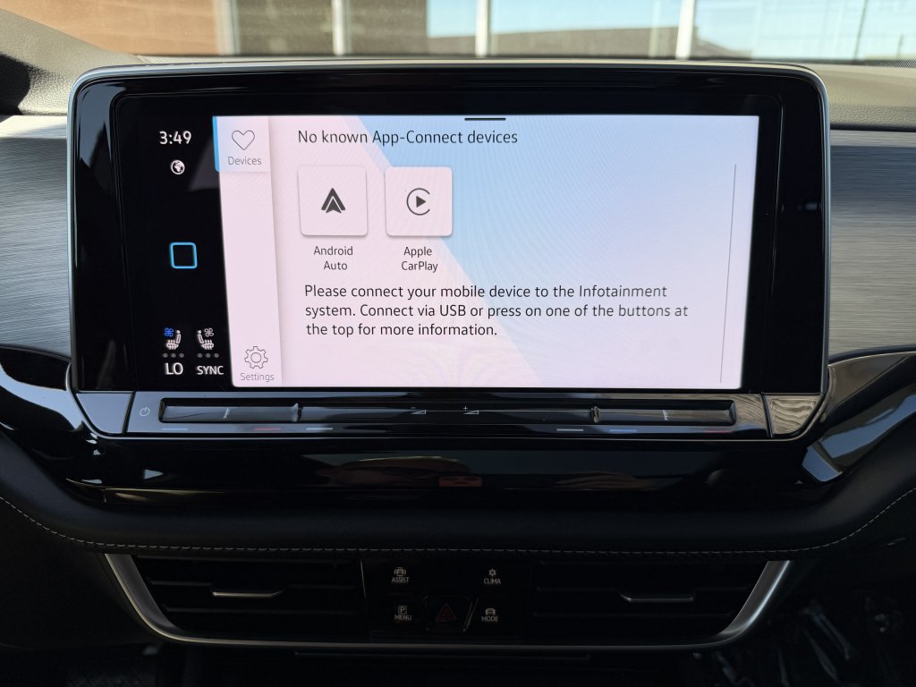 Used 2024 Volkswagen Atlas Cross Sport SE w/ Panoramic Sunroof Package FWD image 20
