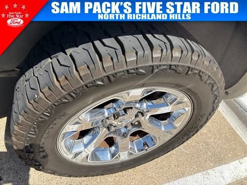 Used 2018 RAM 1500 Laramie w/ Convenience Group AWD/4WD image 4