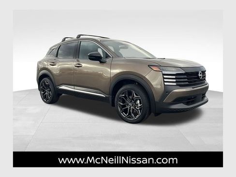 New 2026 Nissan Kicks SR image 1