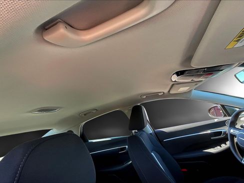 Used 2025 Hyundai Sonata SE image 26