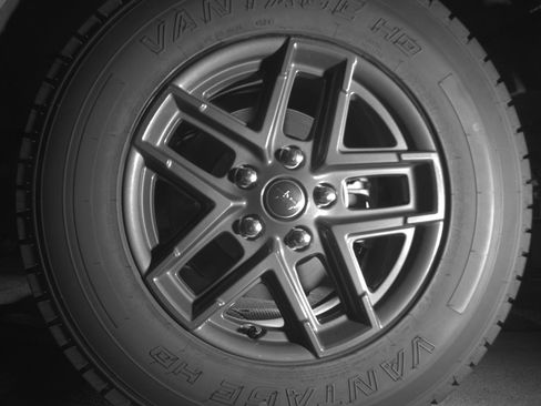 Used 2025 Jeep Wrangler Sport S image 14