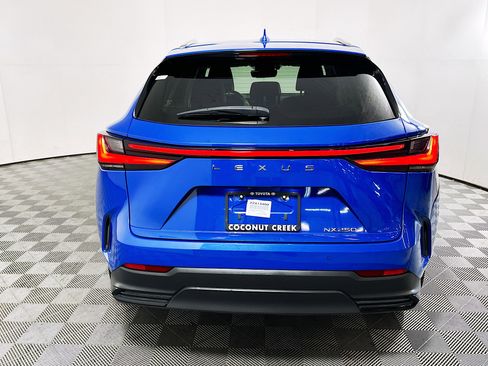 Used 2022 Lexus NX 250 FWD image 4