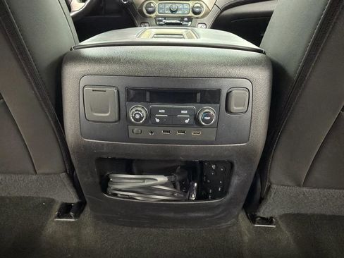 Used 2018 GMC Yukon XL Denali w/ Open Road Package AWD/4WD image 31