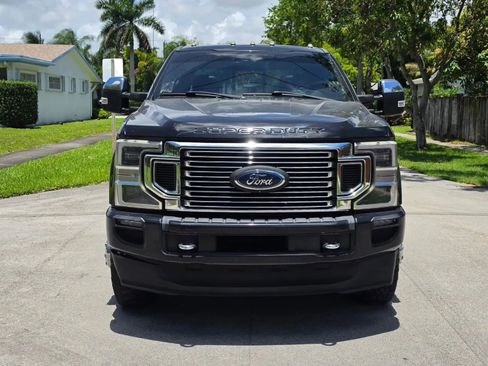 Used 2020 Ford F350 Platinum AWD/4WD image 2
