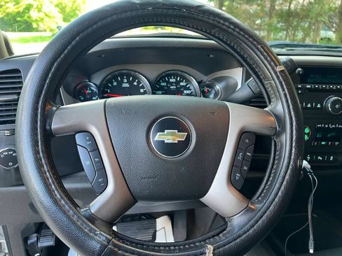 Used 2014 Chevrolet Silverado 2500 LT w/ Interior Plus Package image 26