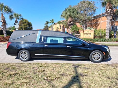 Used 2014 Cadillac XTS Hearse FWD image 5