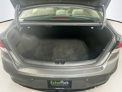Used 2018 Hyundai Sonata Limited w/ Limited Ultimate Package 03 FWD image 31